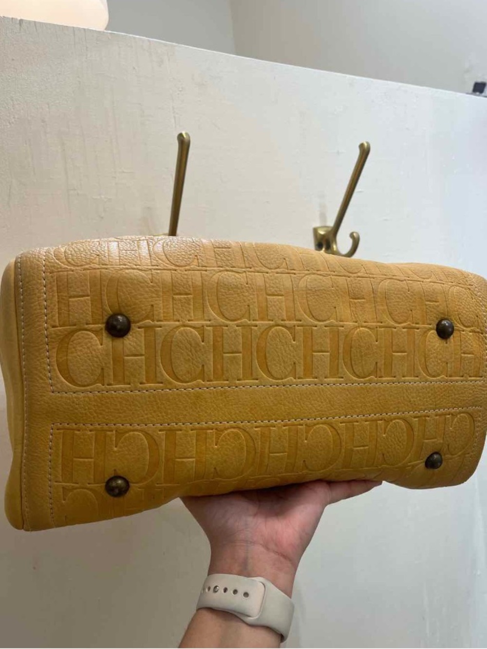 Carolina Herrera Andy 7 Yellow Handbag - Picture 4 of 12